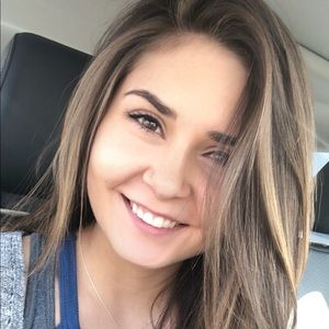 Meet your Posher, Briana